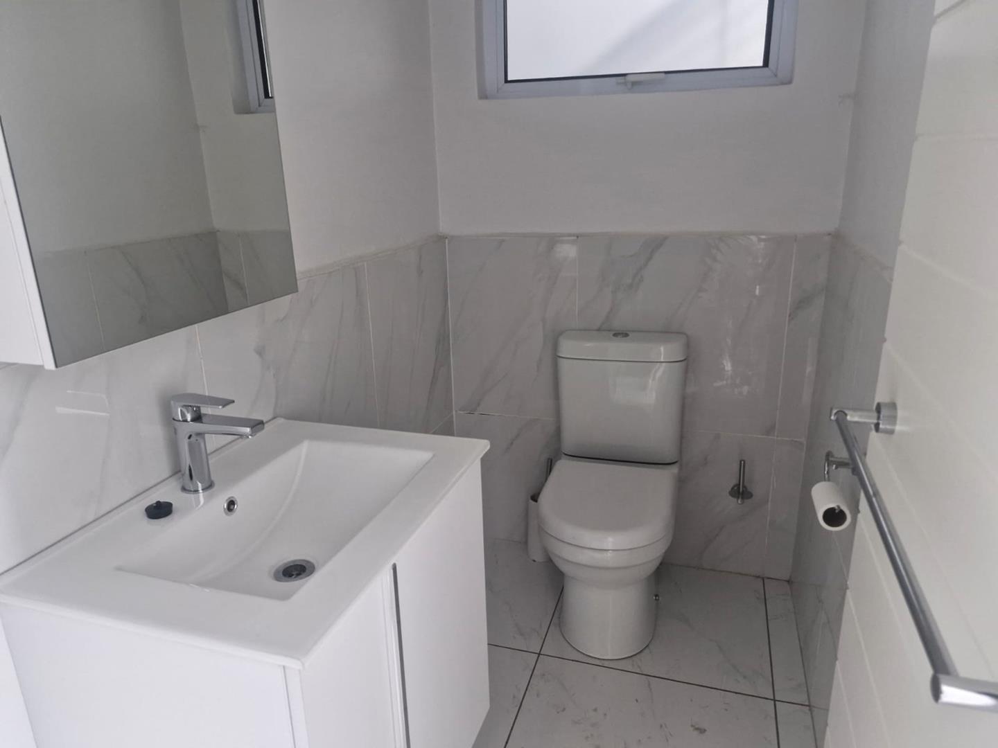 1 Bedroom Property for Sale in Bryanston Gauteng