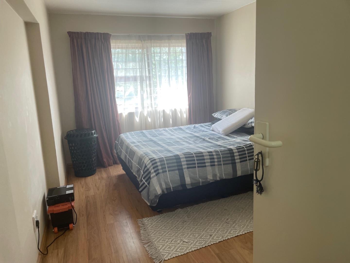 To Let 1 Bedroom Property for Rent in Sandown Gauteng