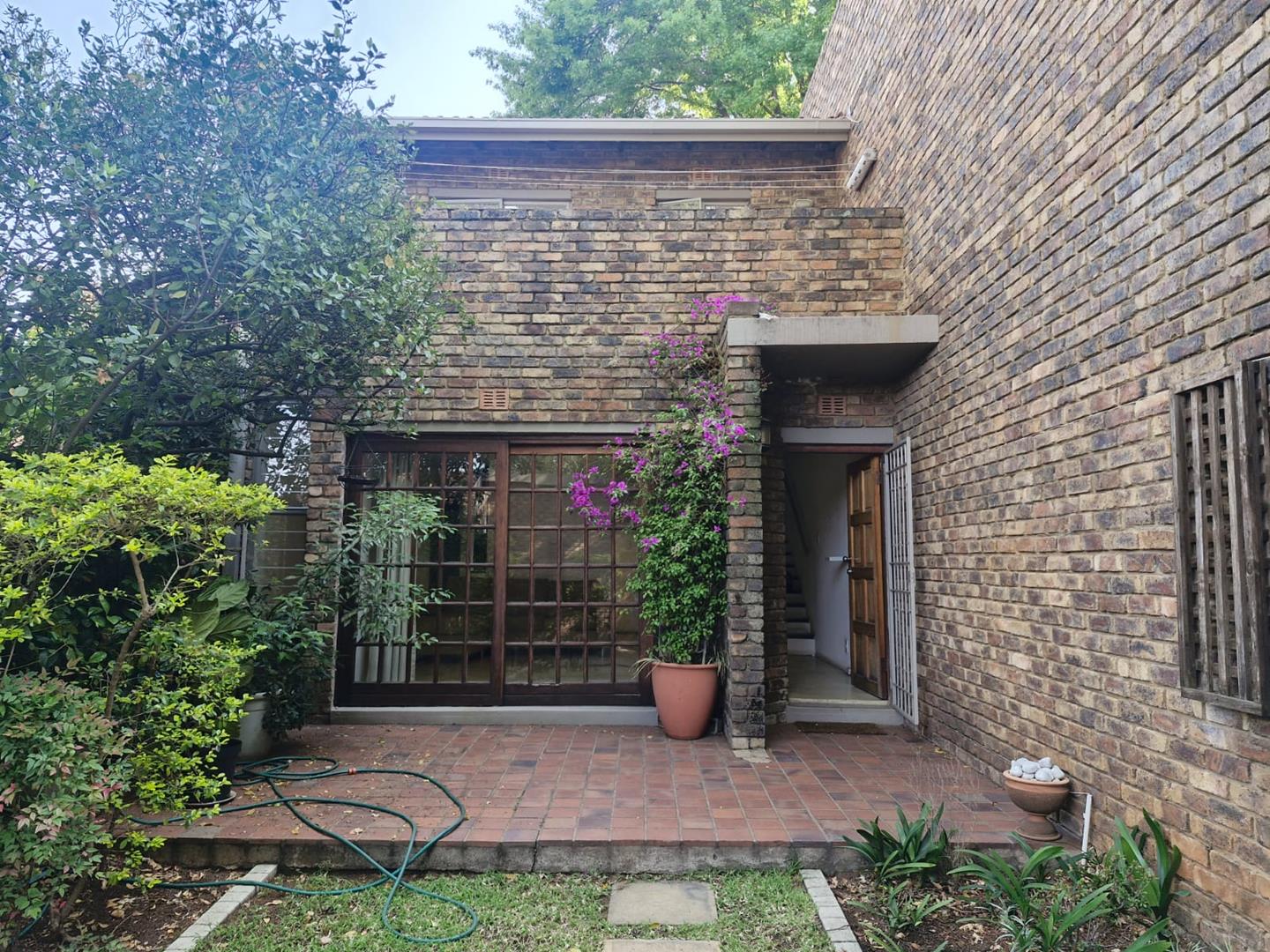 To Let 2 Bedroom Property for Rent in Strathavon Gauteng