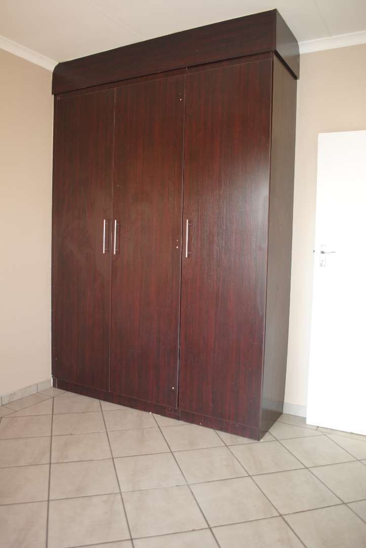 To Let 2 Bedroom Property for Rent in Riversdale Gauteng