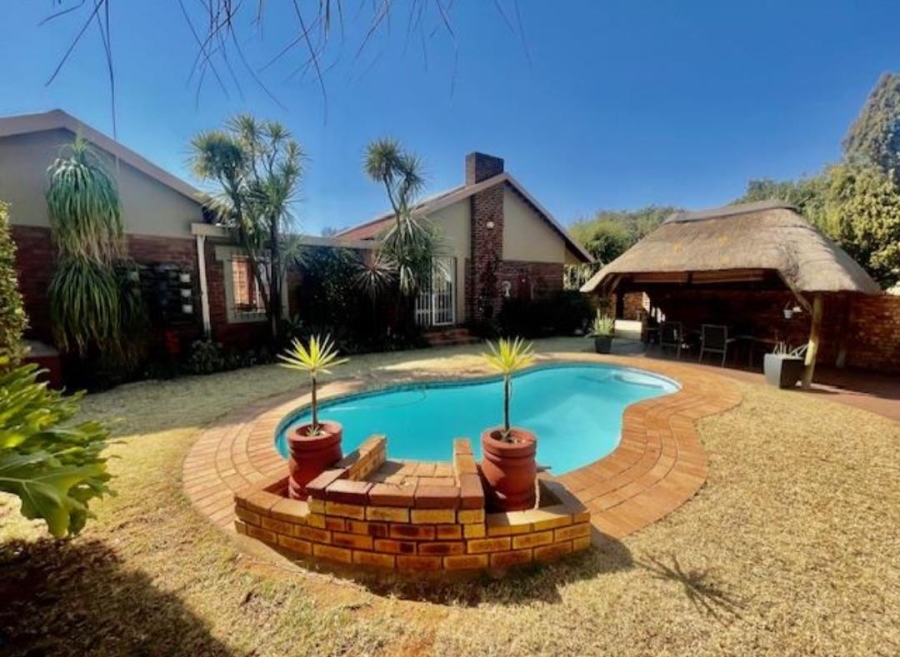 4 Bedroom Property for Sale in Lambton Gauteng