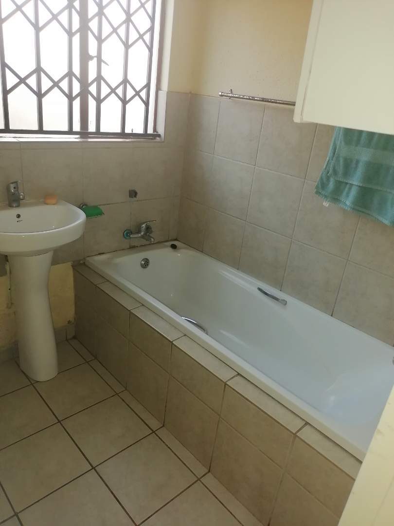 2 Bedroom Property for Sale in Alliance Gauteng