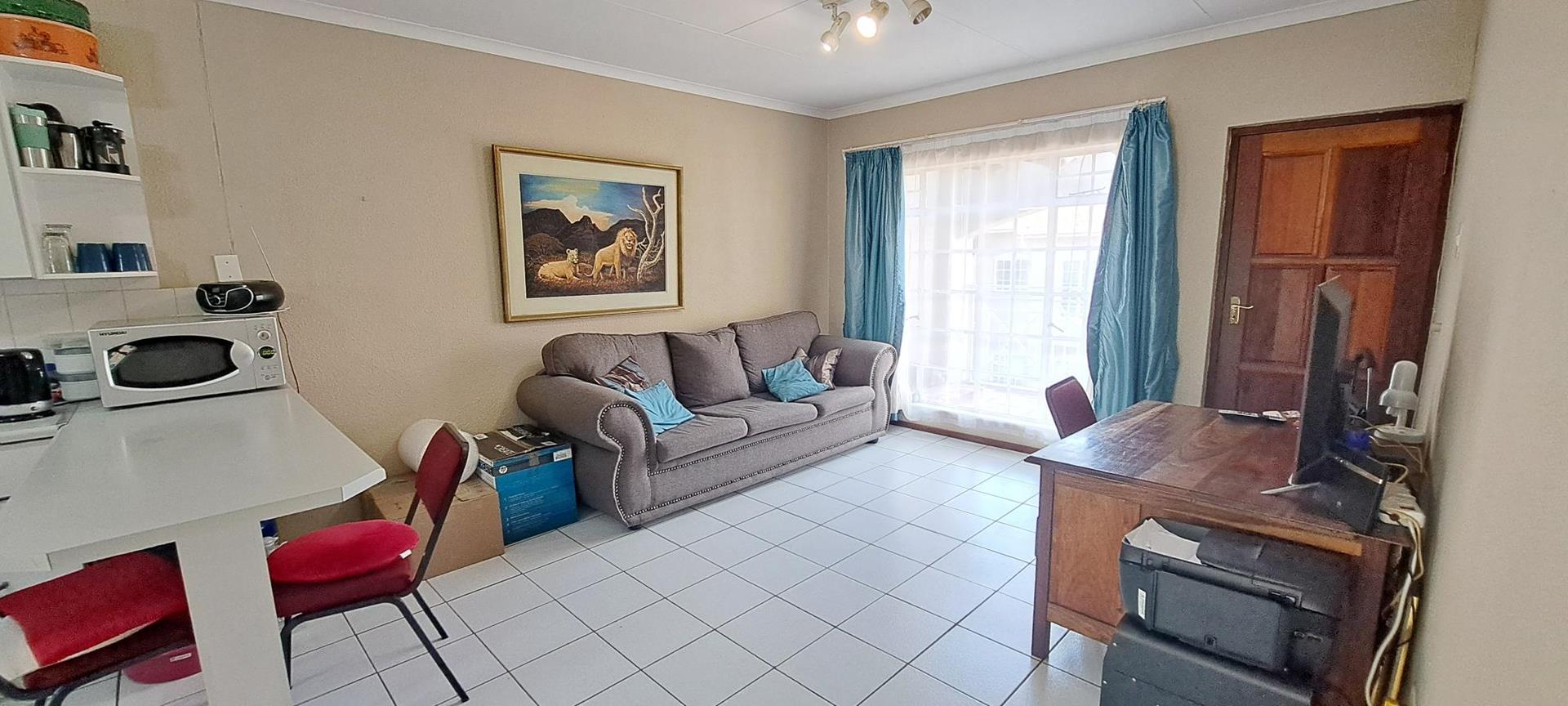 2 Bedroom Property for Sale in Robindale Gauteng