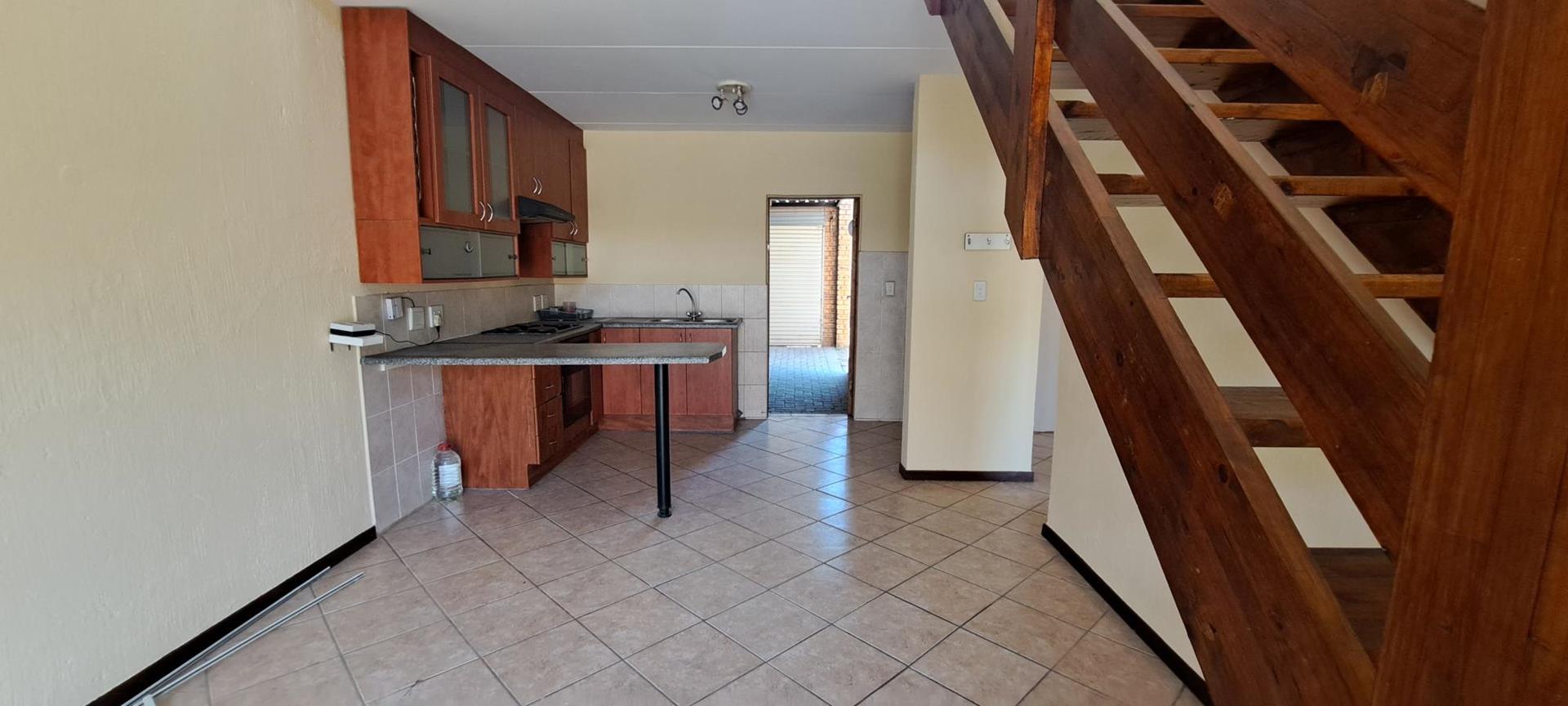 2 Bedroom Property for Sale in Honeypark Gauteng