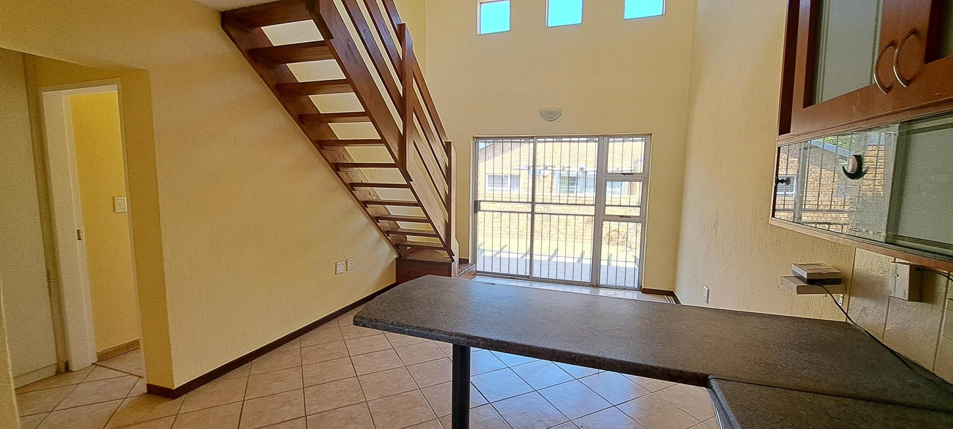 2 Bedroom Property for Sale in Honeypark Gauteng