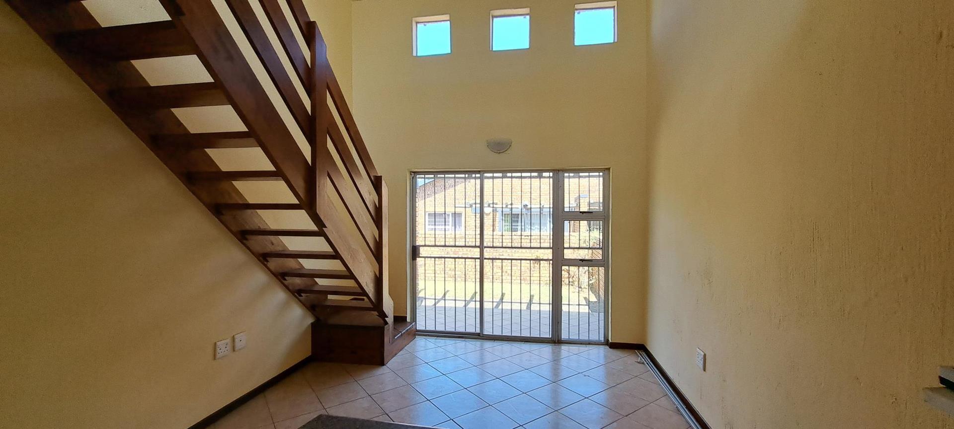 2 Bedroom Property for Sale in Honeypark Gauteng