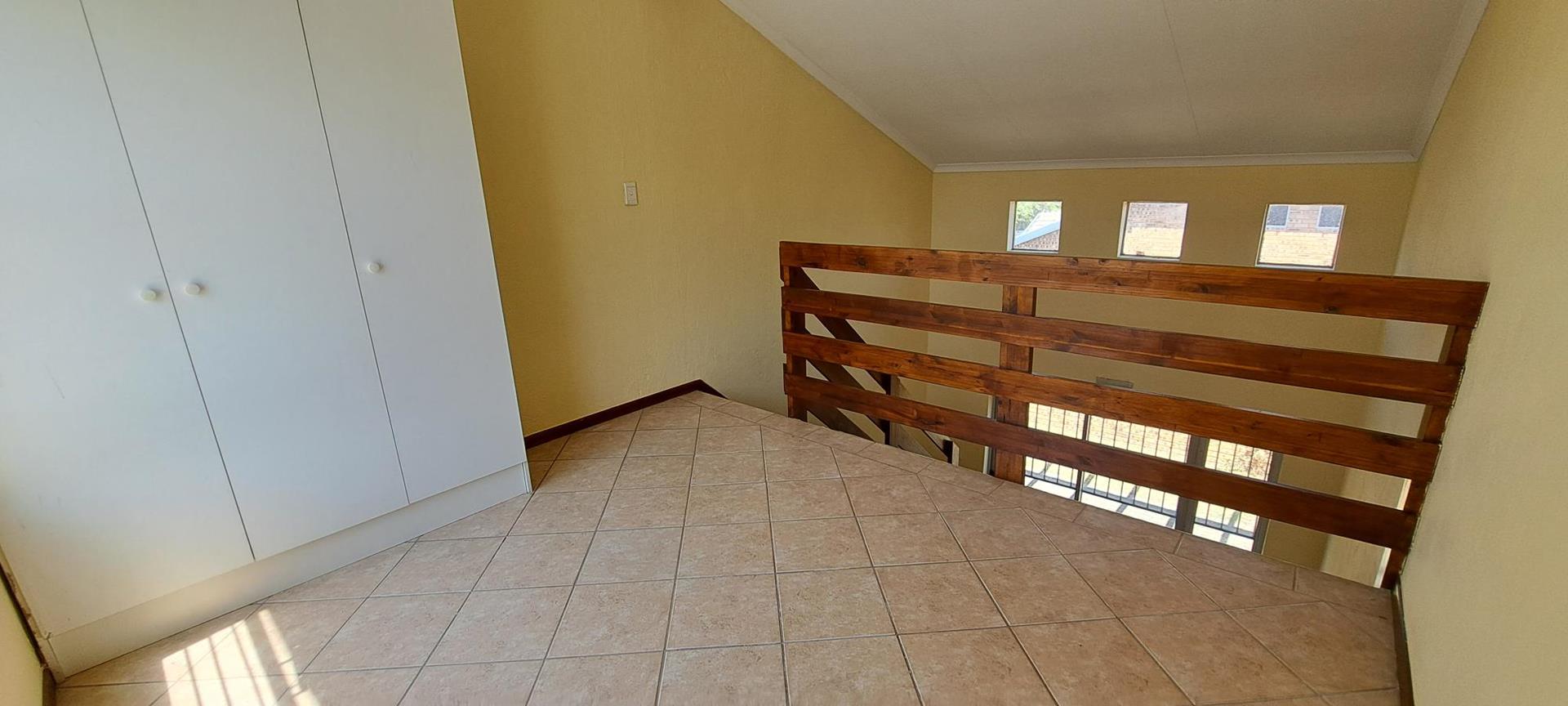 2 Bedroom Property for Sale in Honeypark Gauteng