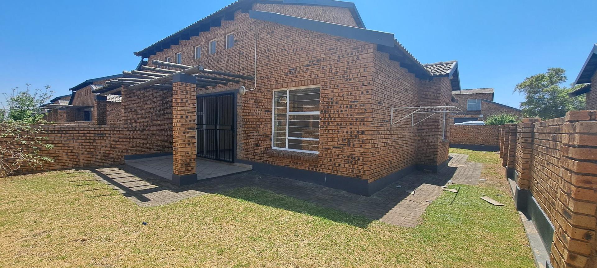 2 Bedroom Property for Sale in Honeypark Gauteng