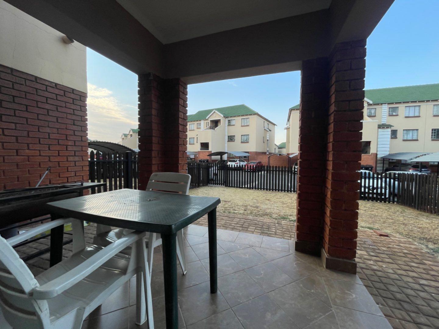 2 Bedroom Property for Sale in Terenure Gauteng