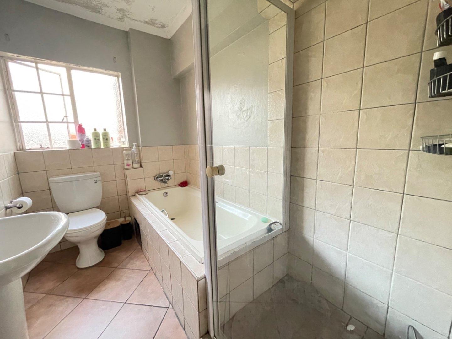 2 Bedroom Property for Sale in Terenure Gauteng