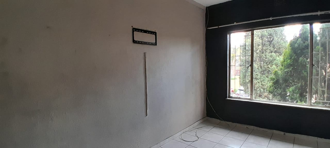 2 Bedroom Property for Sale in Birchleigh Ext 9 Gauteng