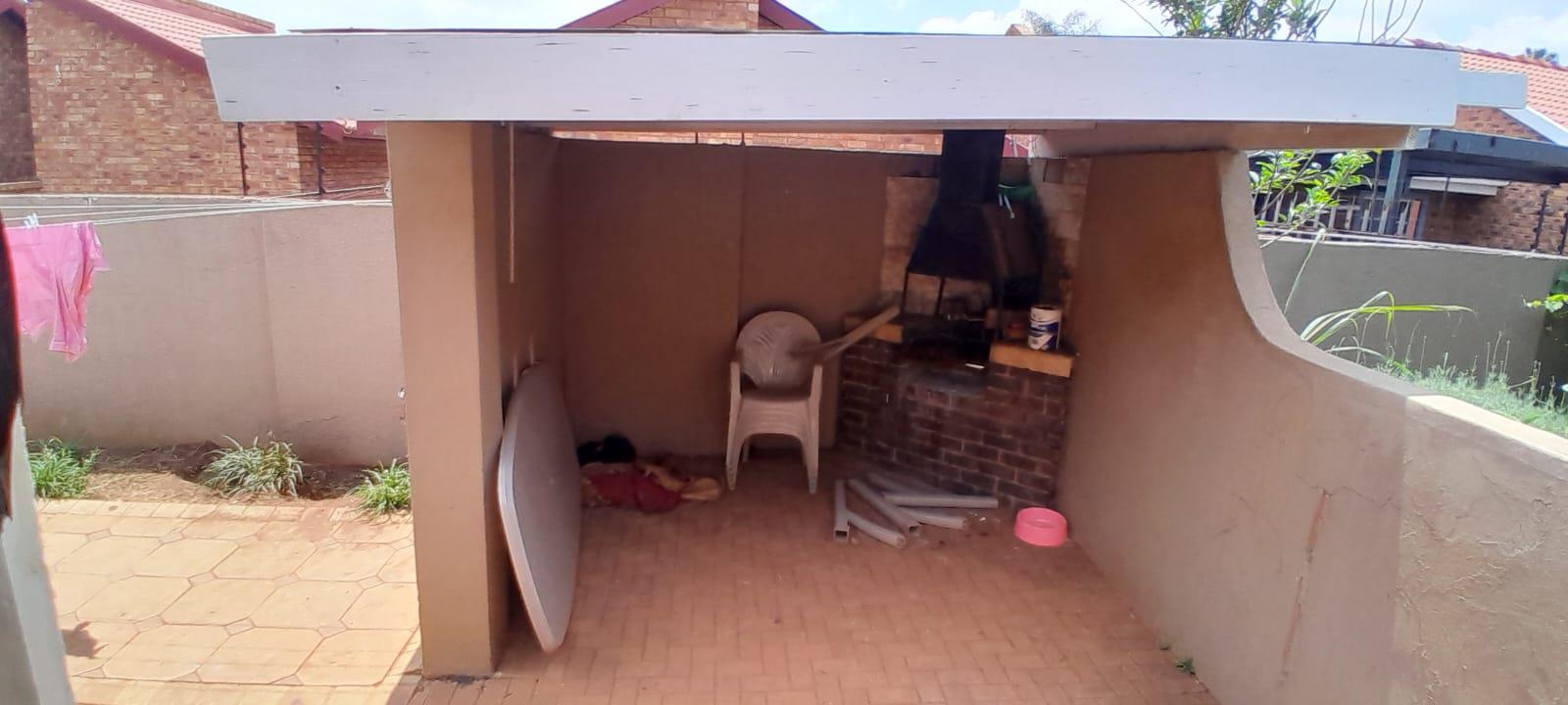 2 Bedroom Property for Sale in Norkem Park Gauteng