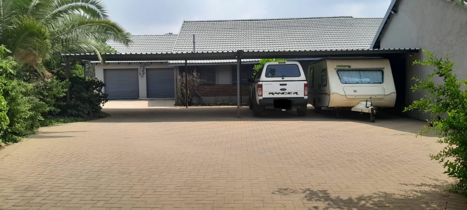 3 Bedroom Property for Sale in Van Riebeeck Park Gauteng