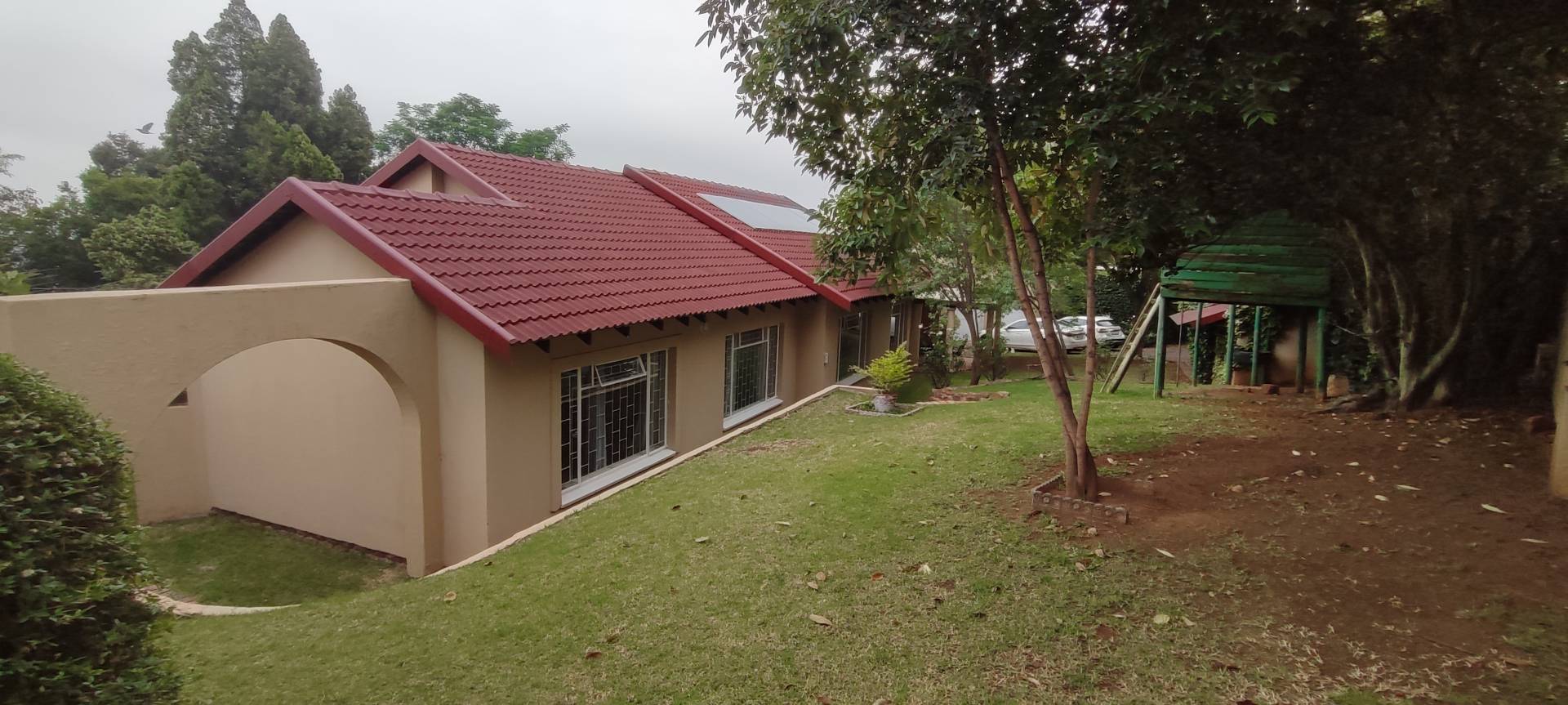 5 Bedroom Property for Sale in Waterkloof Ridge Gauteng