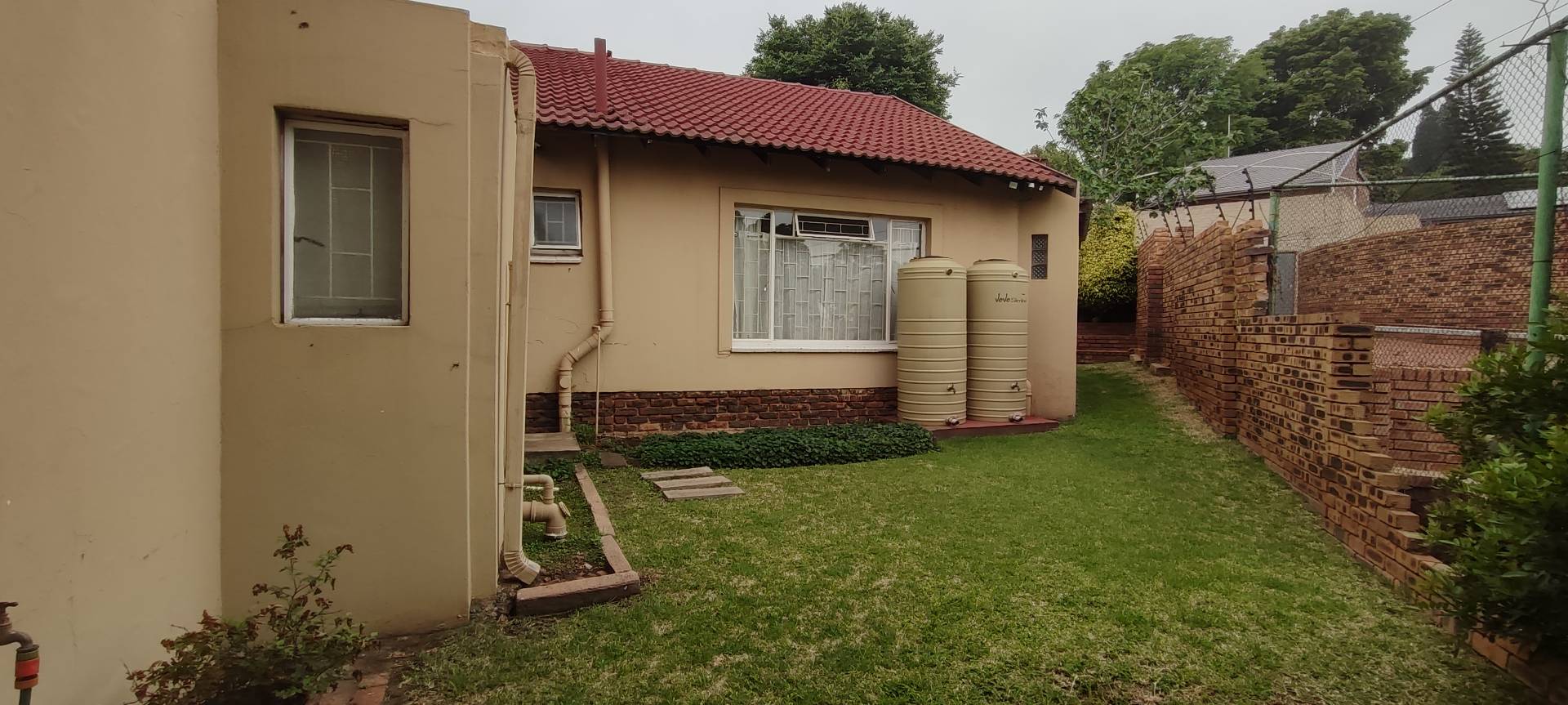 5 Bedroom Property for Sale in Waterkloof Ridge Gauteng