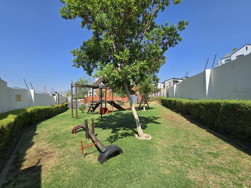 3 Bedroom Property for Sale in Oakdene Gauteng