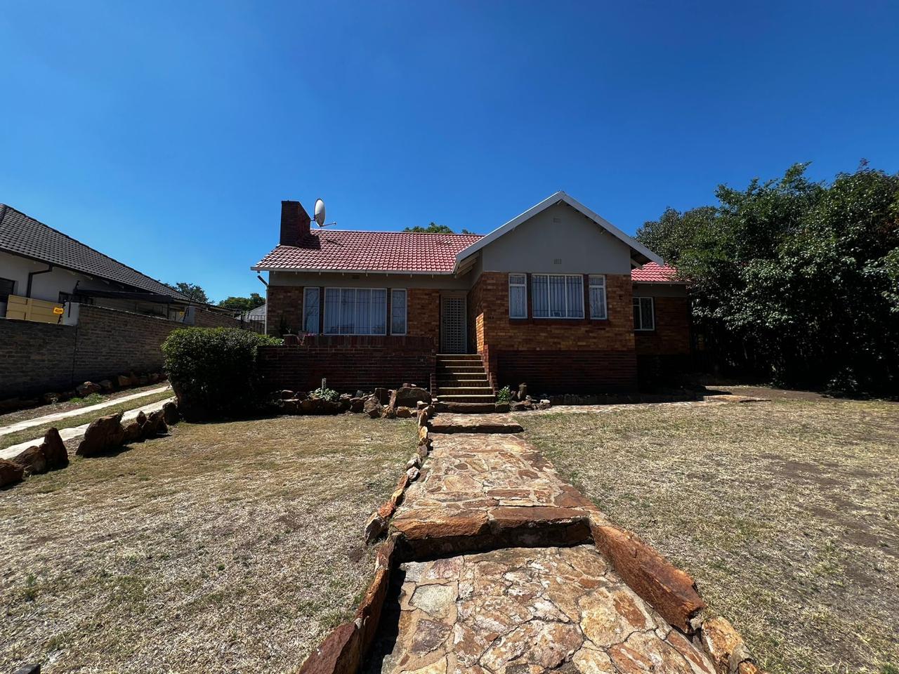 31 Bedroom Property for Sale in Linmeyer Gauteng