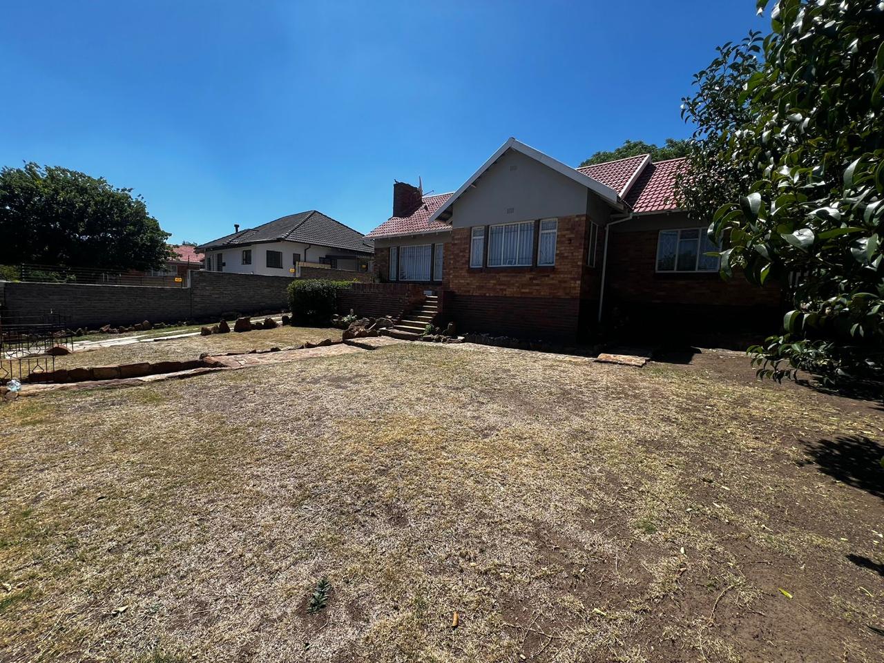 31 Bedroom Property for Sale in Linmeyer Gauteng