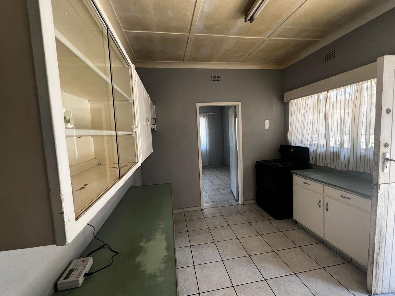 31 Bedroom Property for Sale in Linmeyer Gauteng