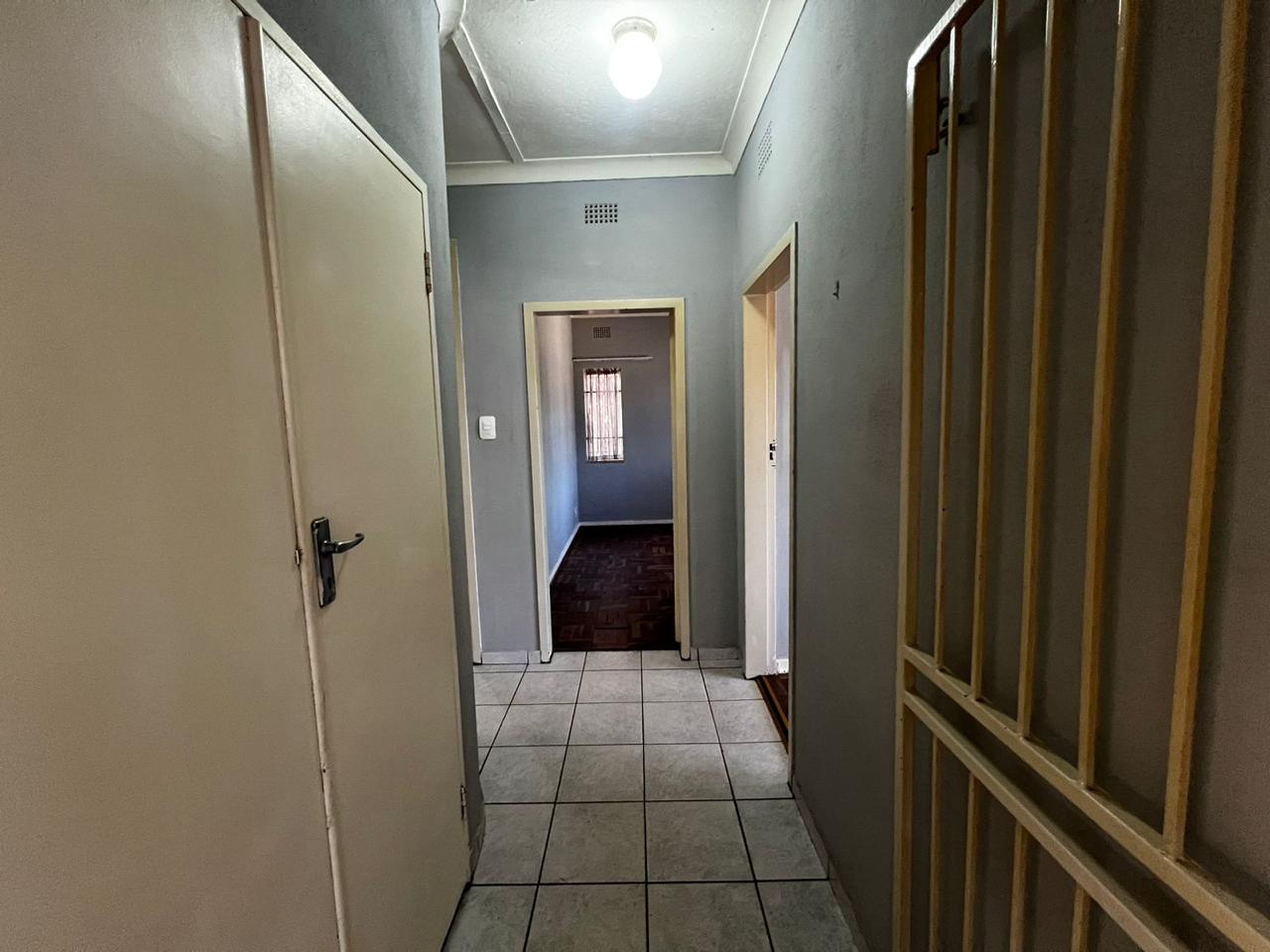 31 Bedroom Property for Sale in Linmeyer Gauteng