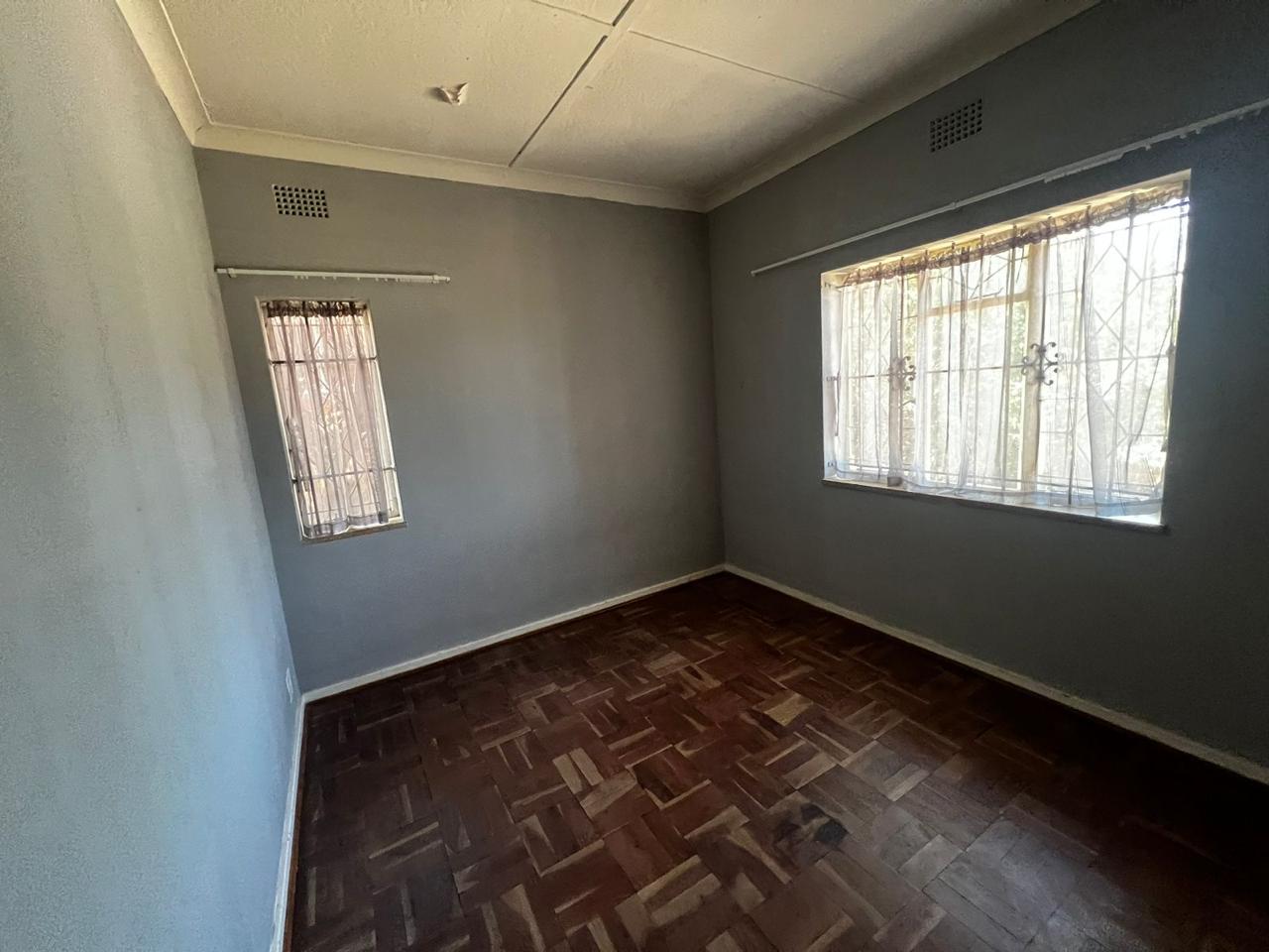 31 Bedroom Property for Sale in Linmeyer Gauteng