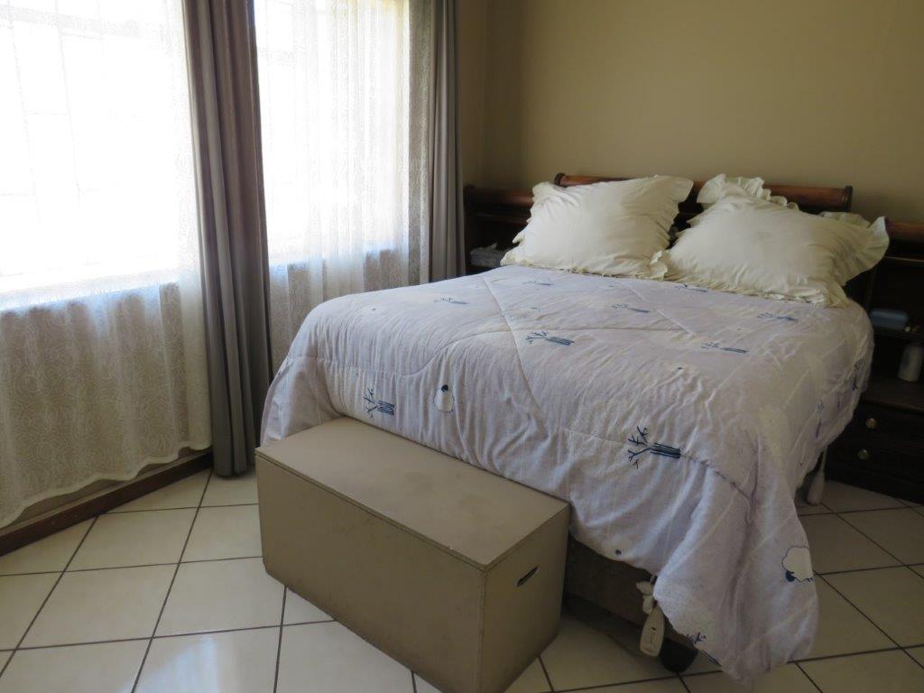 5 Bedroom Property for Sale in South Hills Gauteng