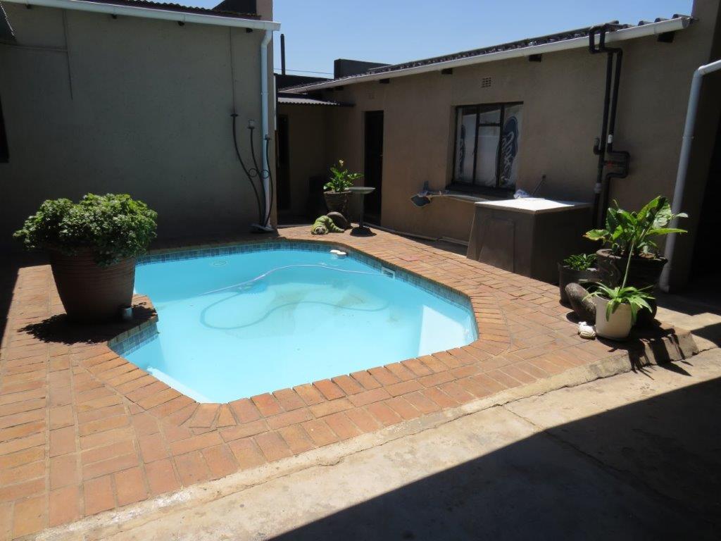 5 Bedroom Property for Sale in South Hills Gauteng