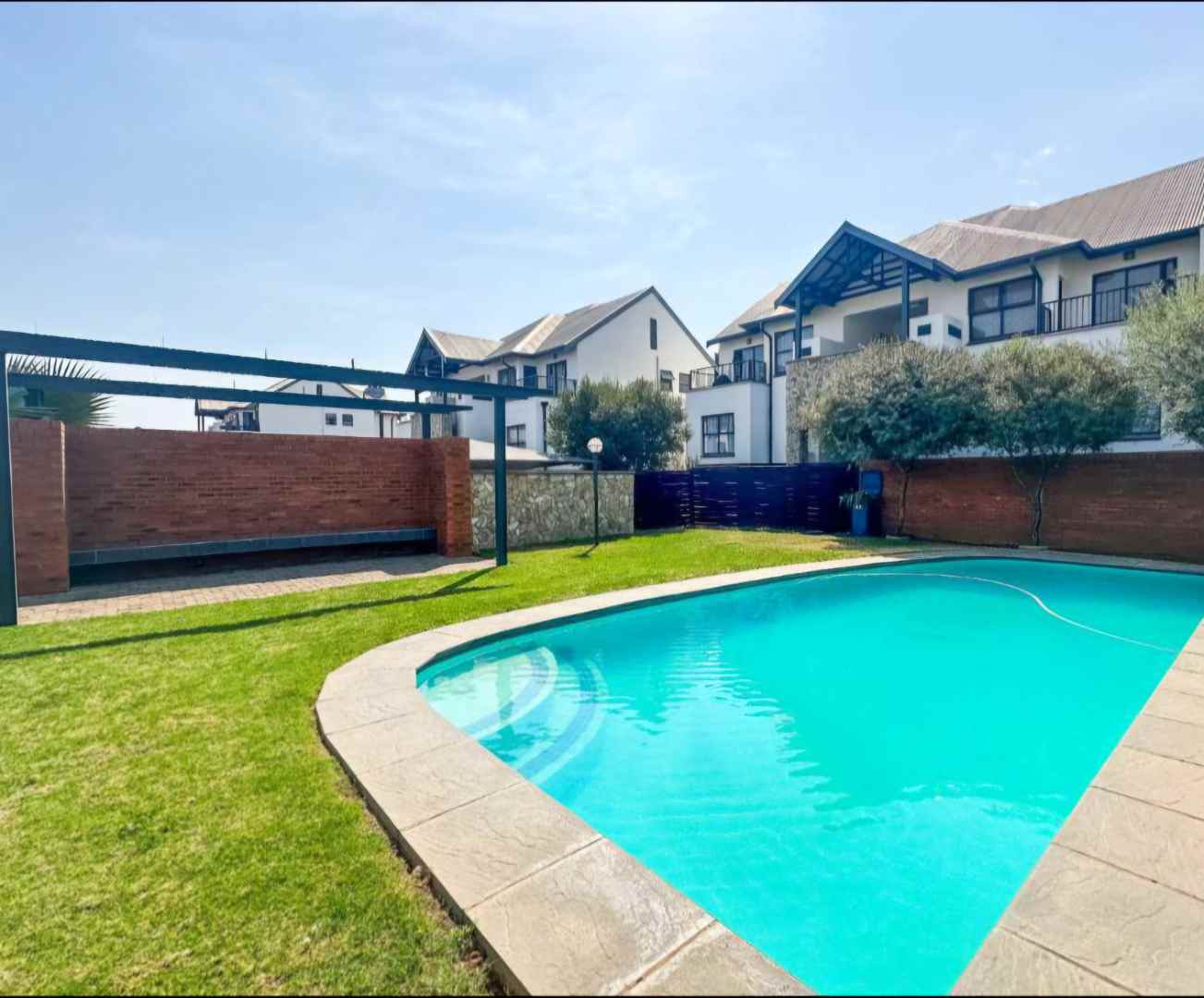 1 Bedroom Property for Sale in Equestria Gauteng