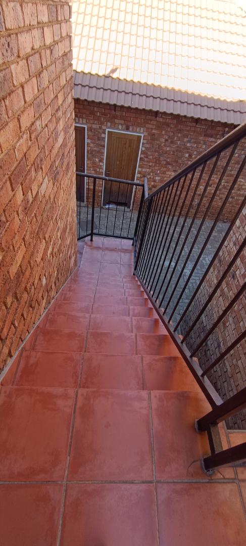 2 Bedroom Property for Sale in Edleen Gauteng