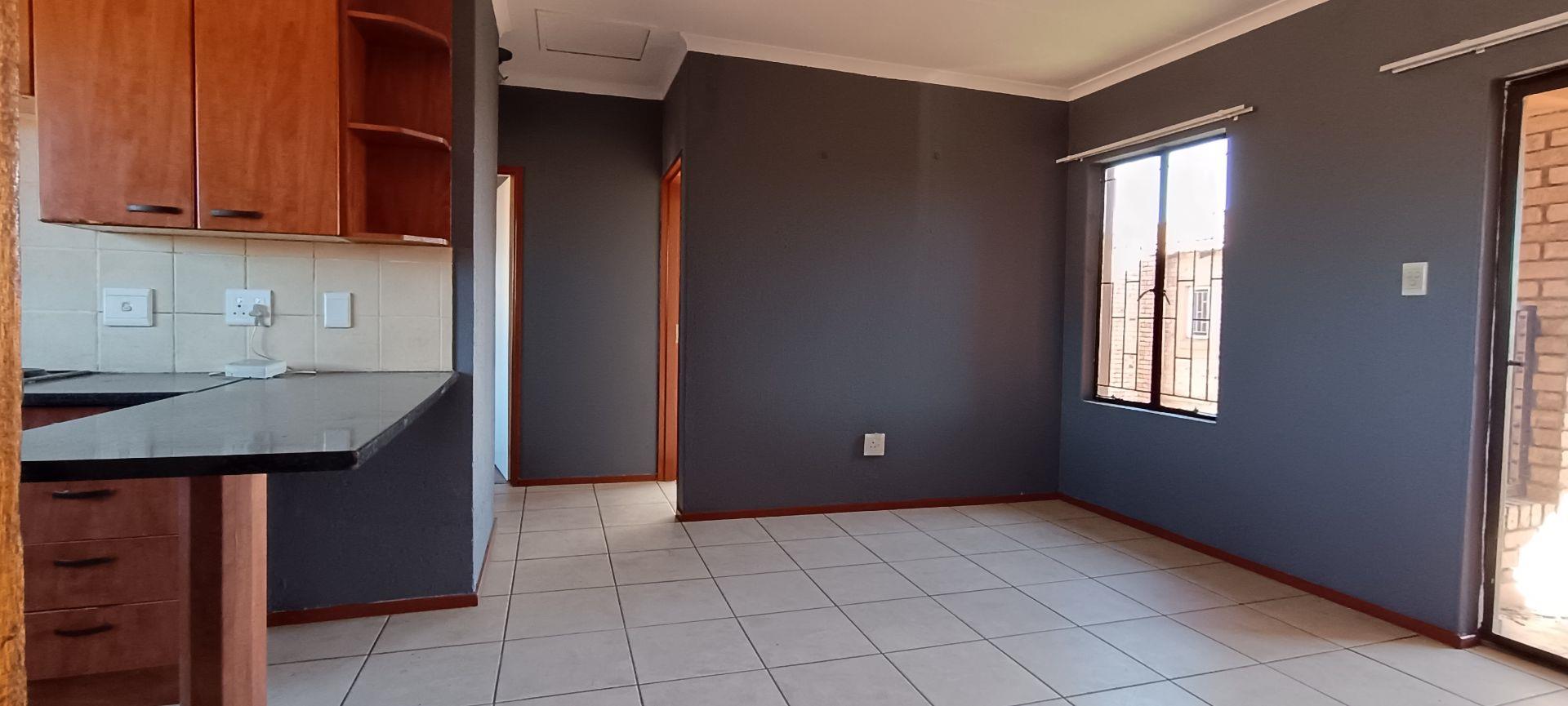 2 Bedroom Property for Sale in Edleen Gauteng