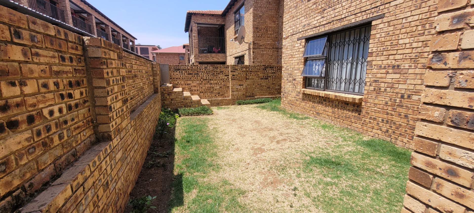 2 Bedroom Property for Sale in Florida Gauteng