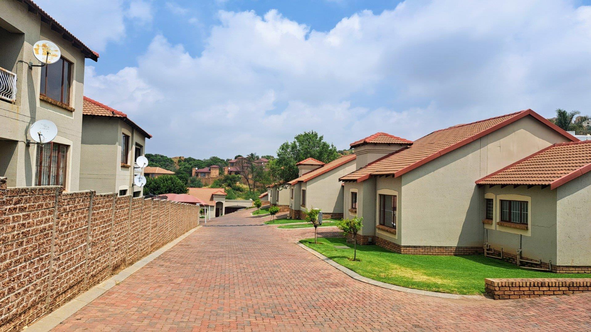 2 Bedroom Property for Sale in Winchester Hills Gauteng