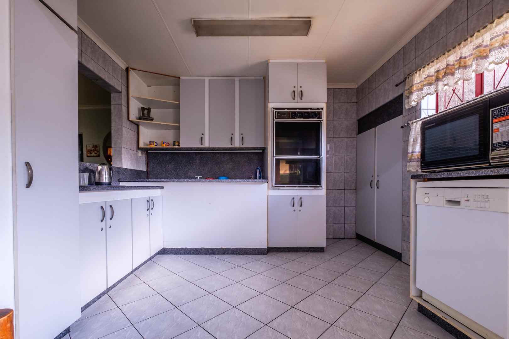 13 Bedroom Property for Sale in Rosettenville Gauteng