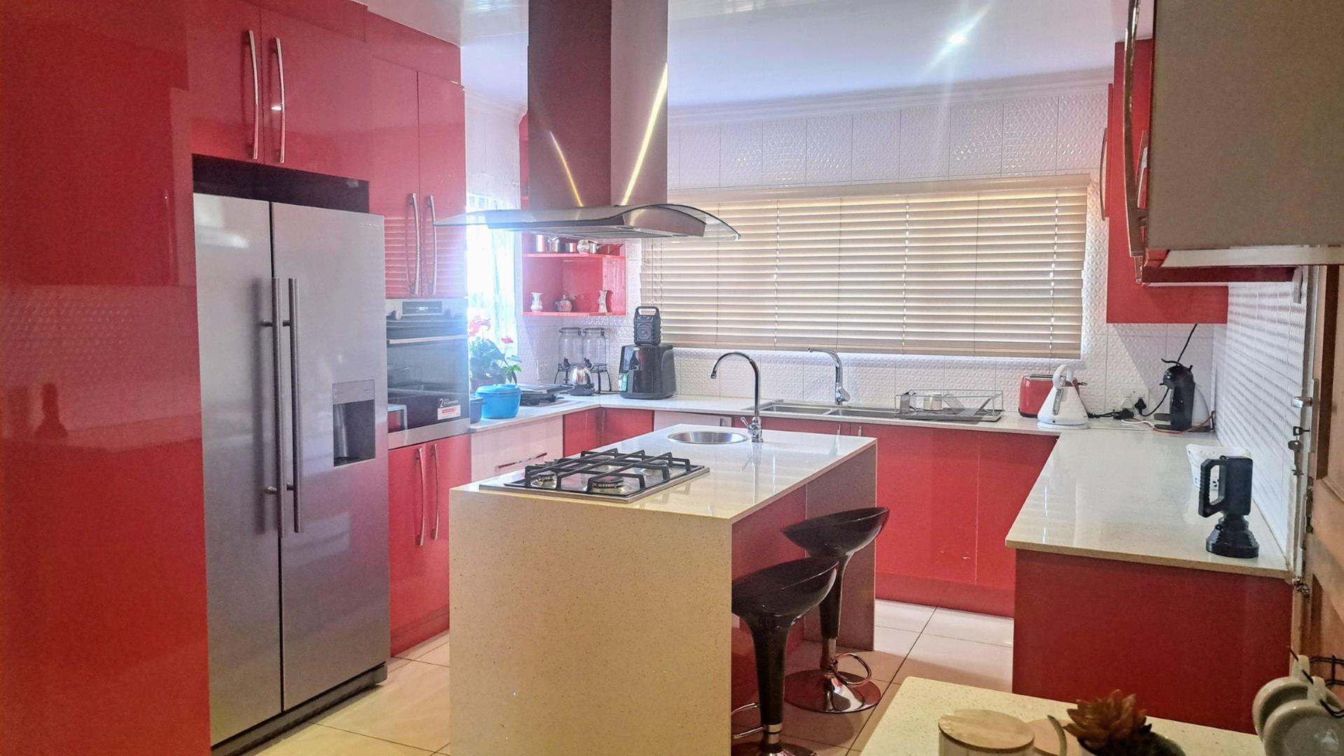 6 Bedroom Property for Sale in Haddon Gauteng