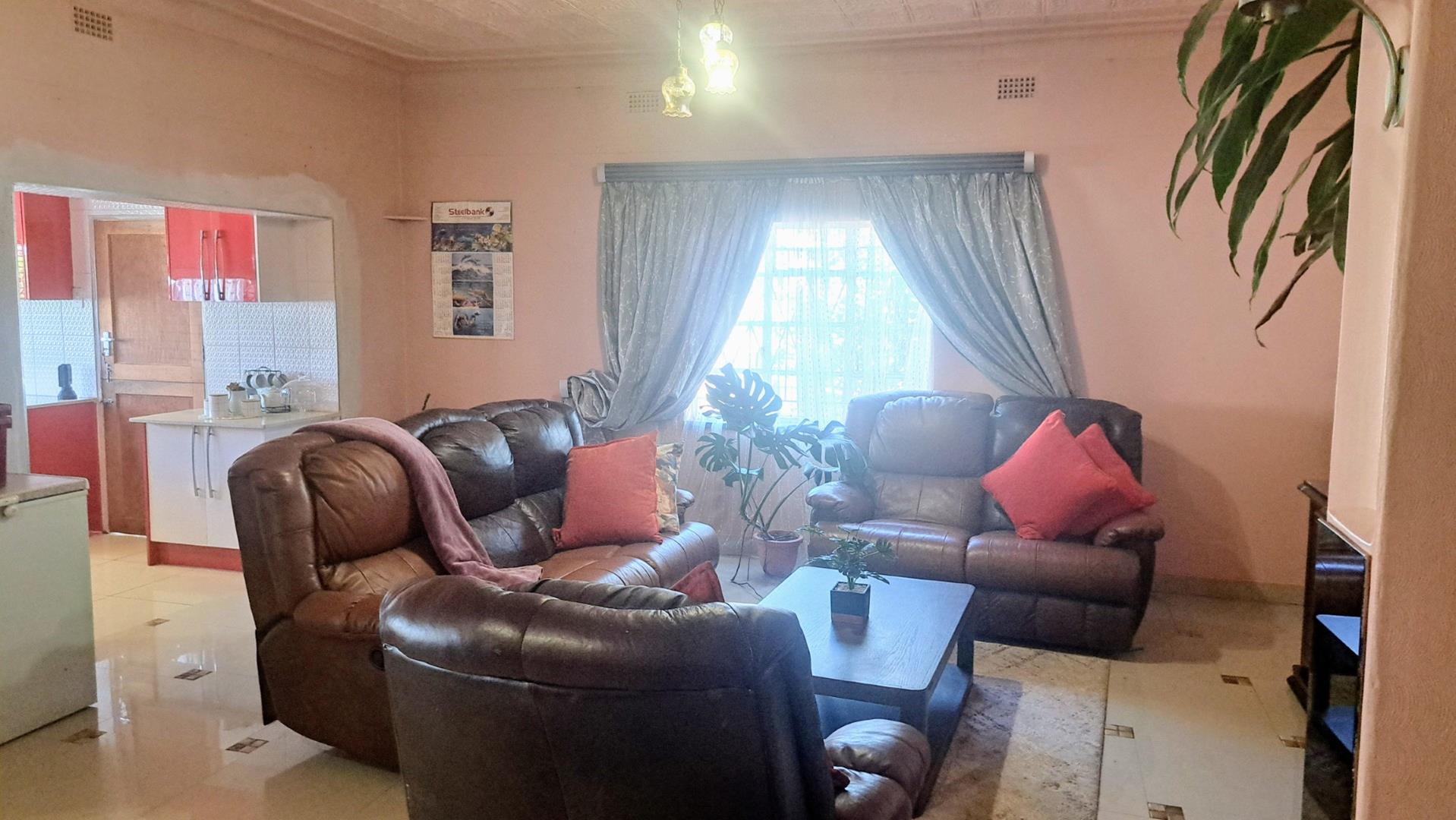 6 Bedroom Property for Sale in Haddon Gauteng