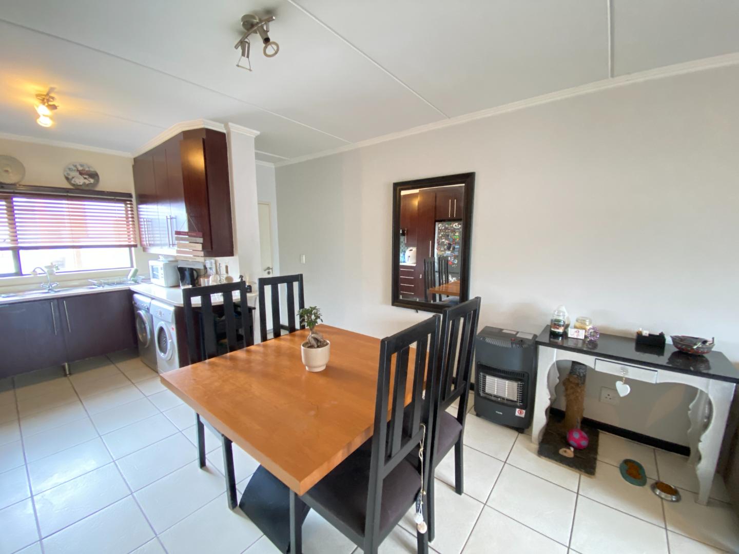 2 Bedroom Property for Sale in Greenstone Hill Gauteng