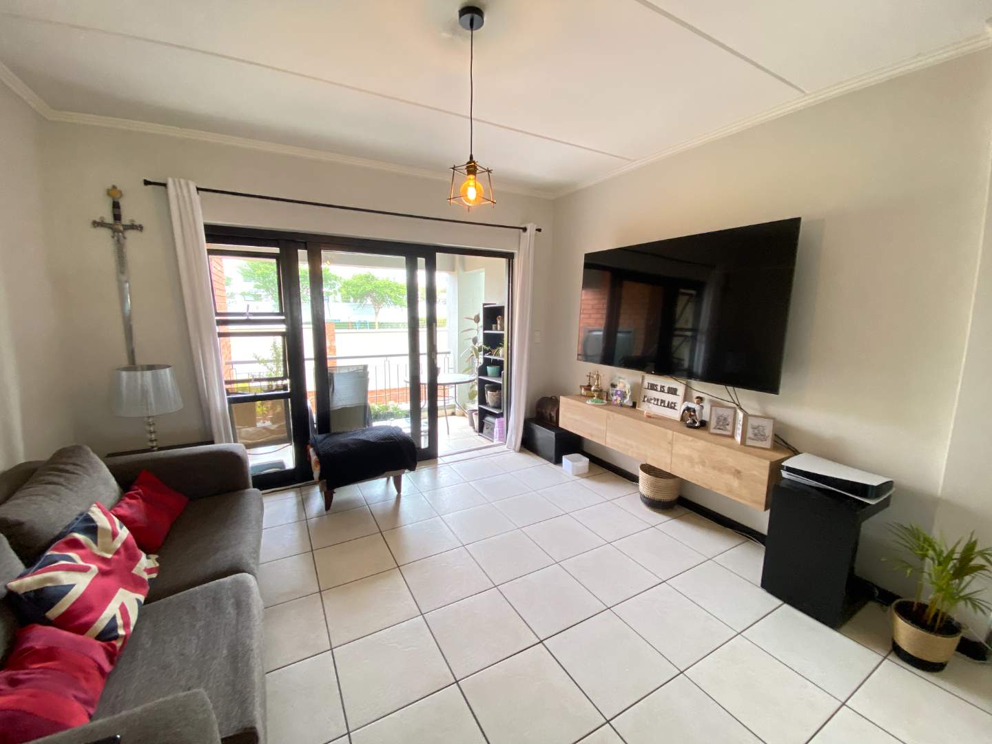 2 Bedroom Property for Sale in Greenstone Hill Gauteng