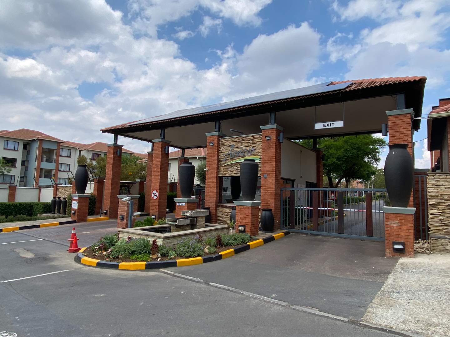 2 Bedroom Property for Sale in Greenstone Hill Gauteng