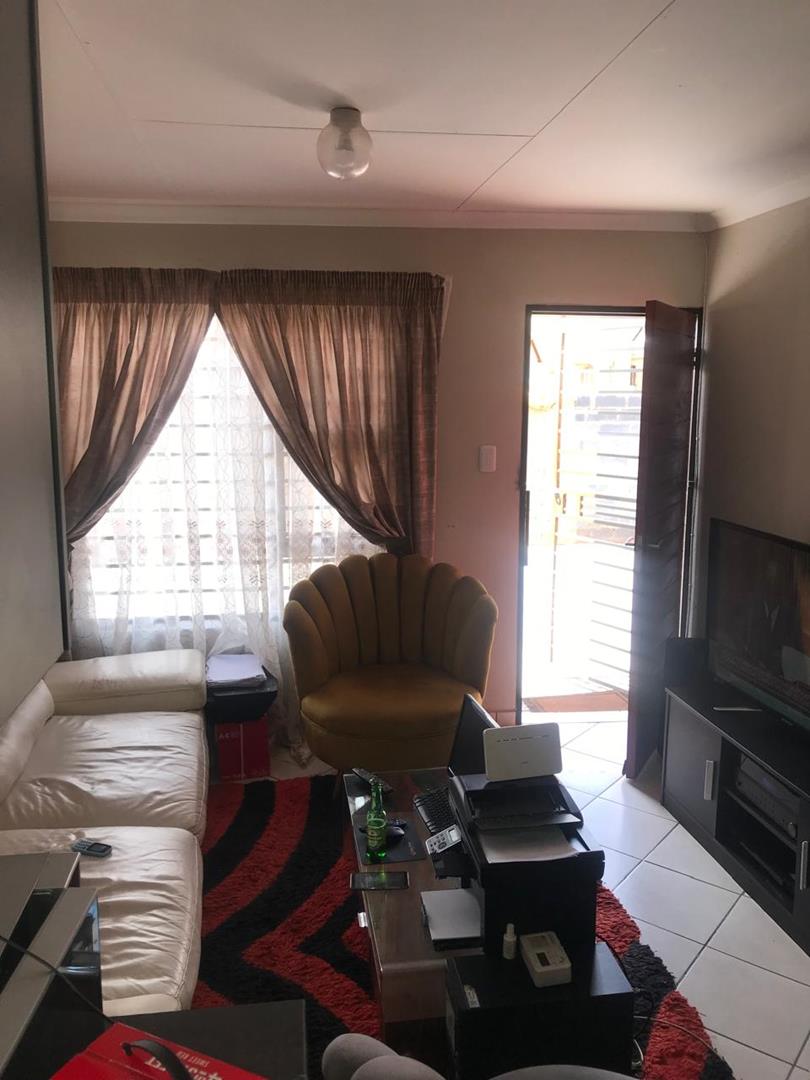 2 Bedroom Property for Sale in Wilfordon Gauteng