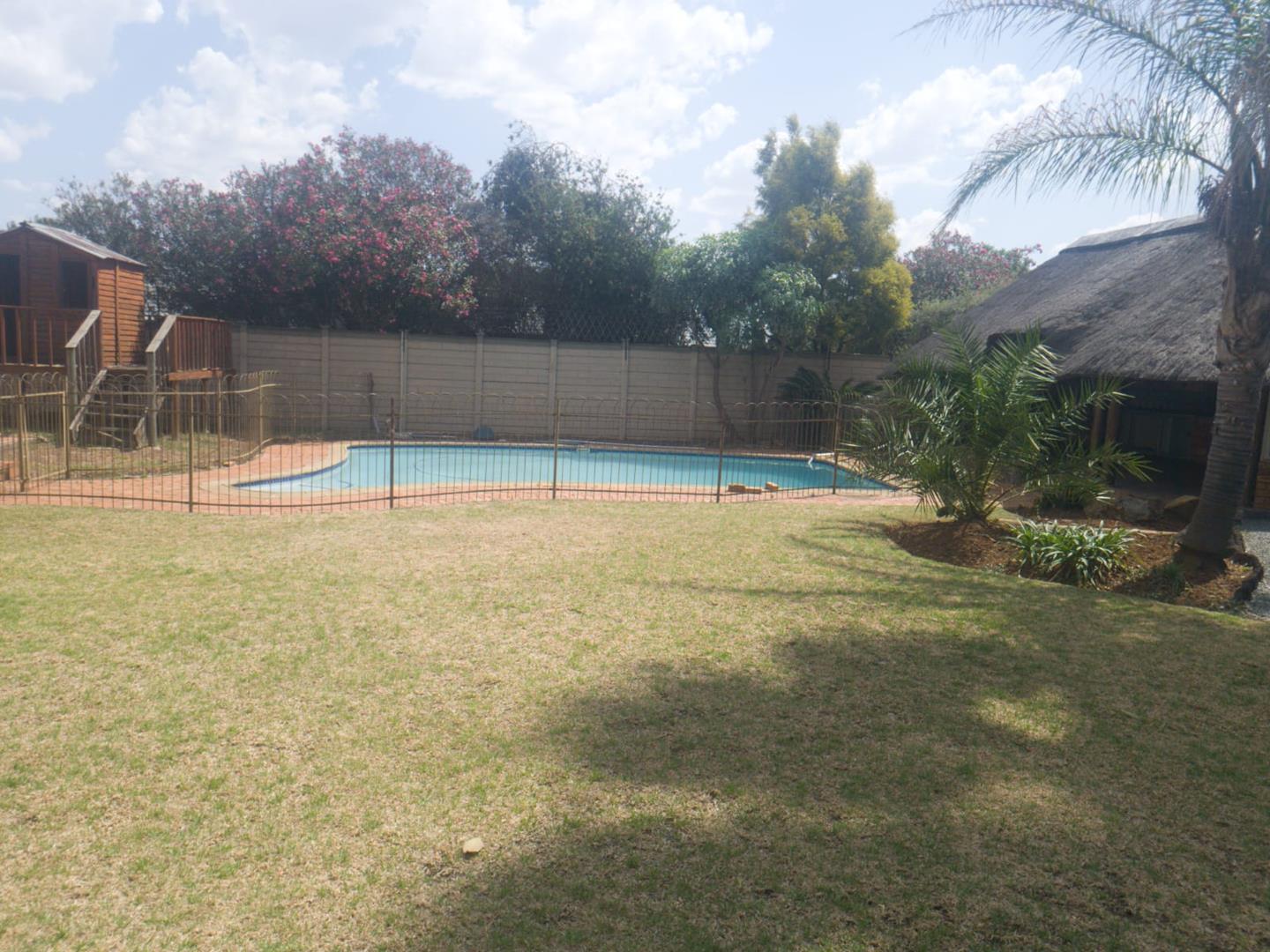 4 Bedroom Property for Sale in Brackendowns Gauteng