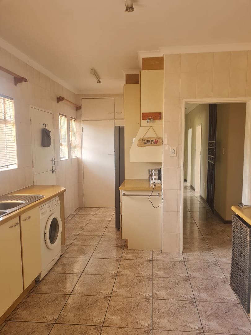 4 Bedroom Property for Sale in Brackendowns Gauteng