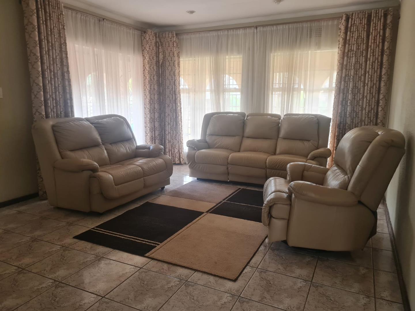 4 Bedroom Property for Sale in Brackendowns Gauteng