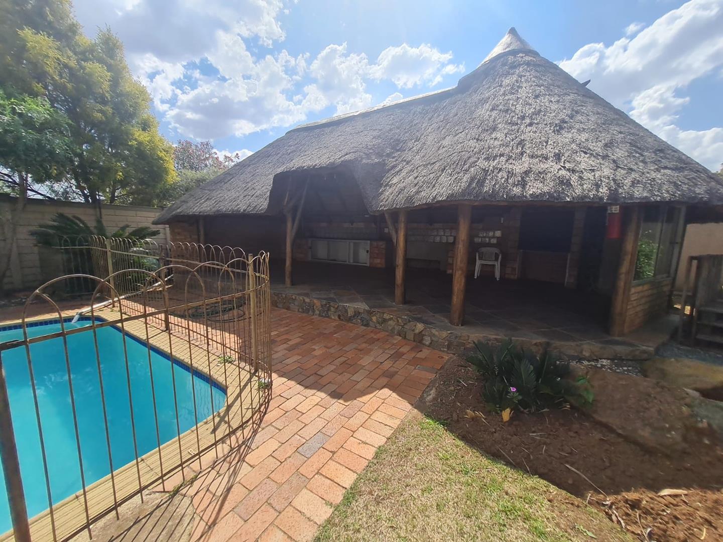 4 Bedroom Property for Sale in Brackendowns Gauteng