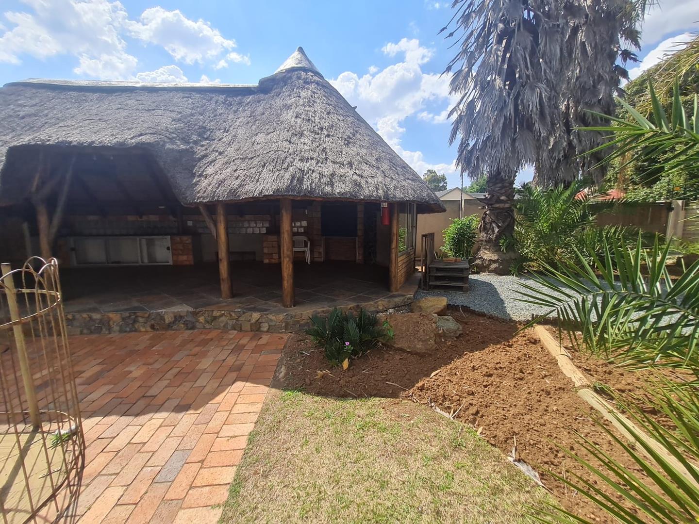 4 Bedroom Property for Sale in Brackendowns Gauteng