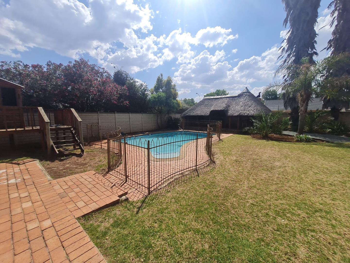 4 Bedroom Property for Sale in Brackendowns Gauteng