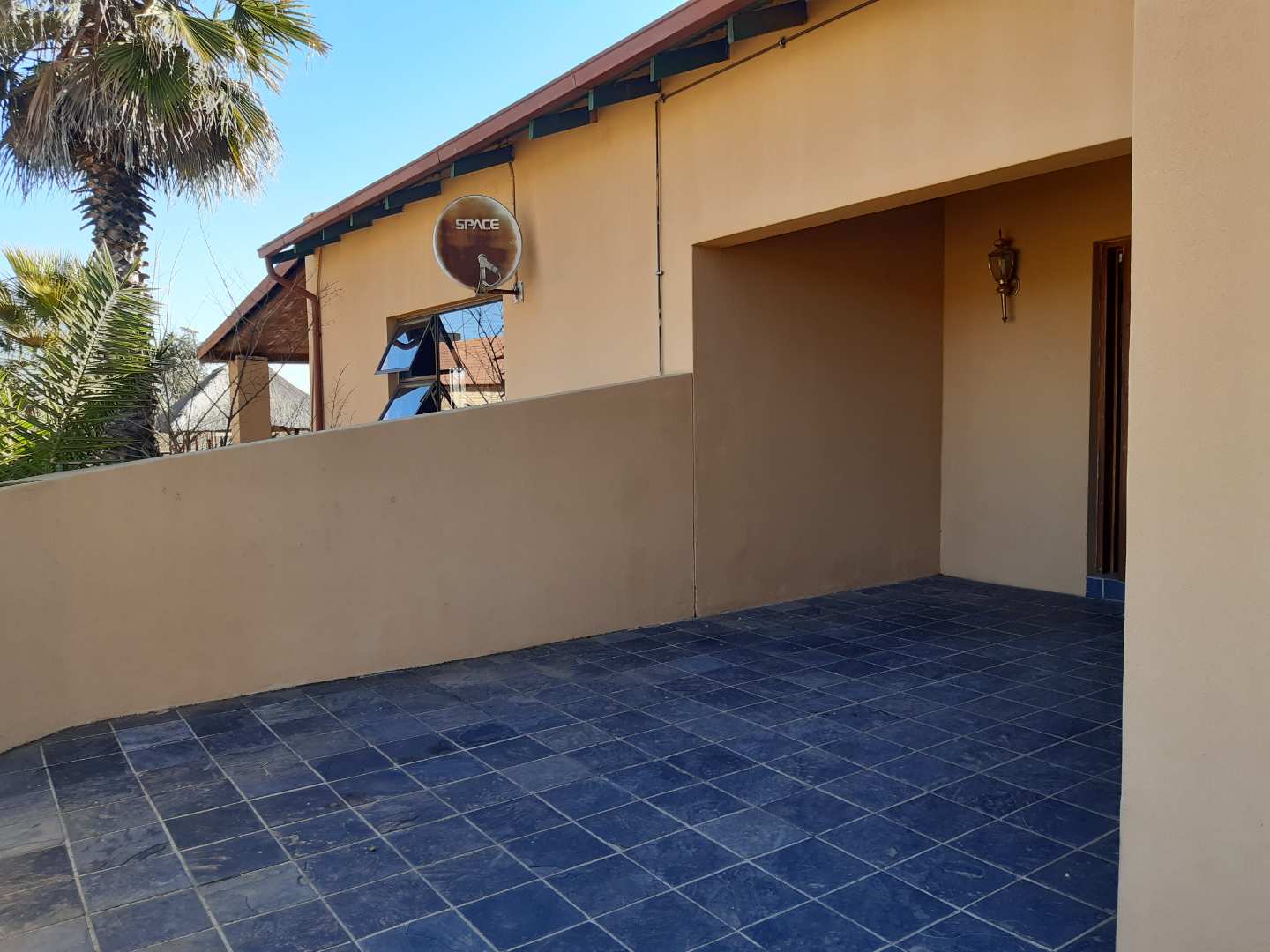 6 Bedroom Property for Sale in Crystal Park Gauteng