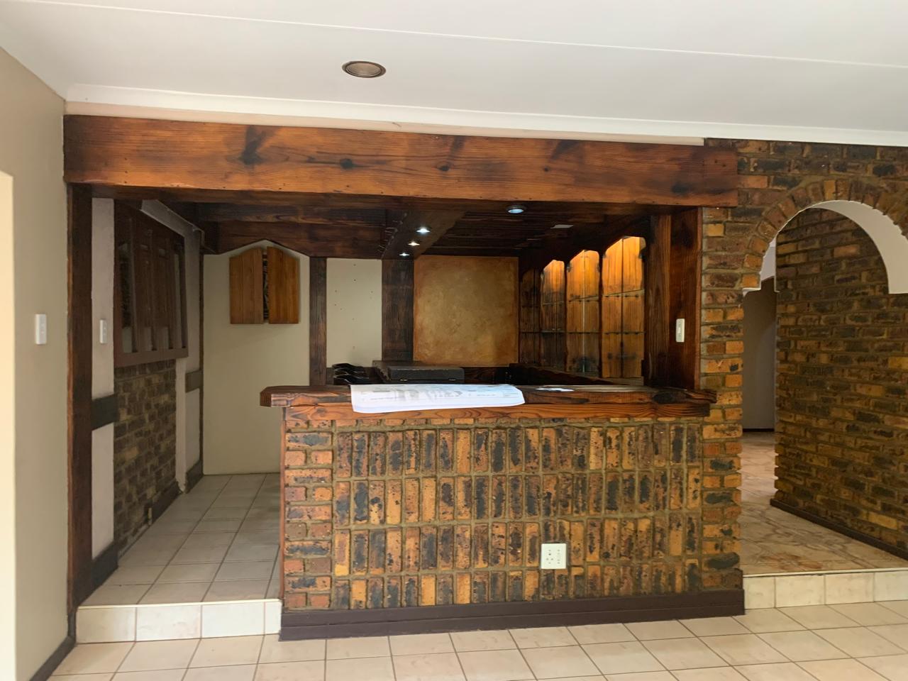 10 Bedroom Property for Sale in Terenure Gauteng