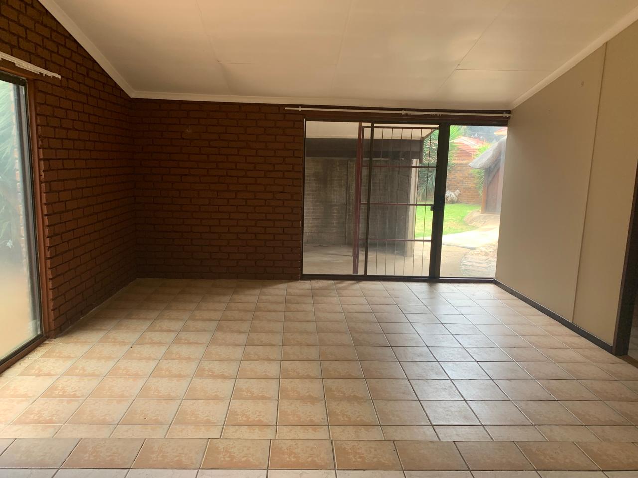 10 Bedroom Property for Sale in Terenure Gauteng