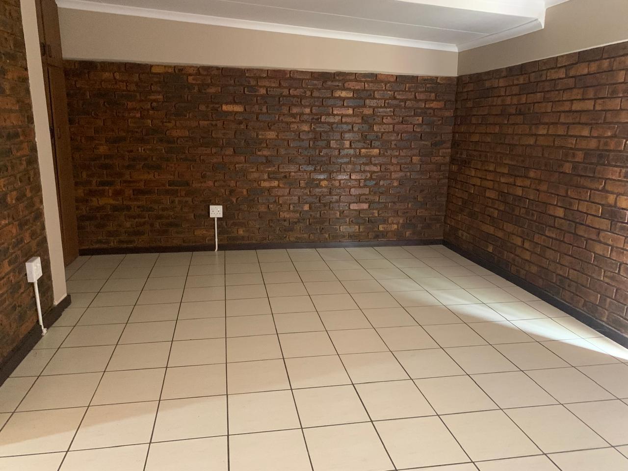 10 Bedroom Property for Sale in Terenure Gauteng