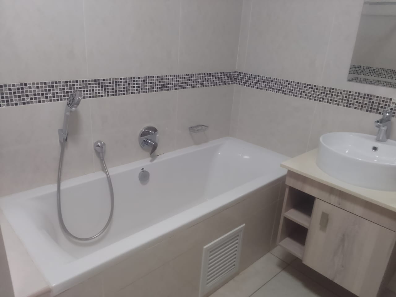 To Let 1 Bedroom Property for Rent in Noordhang Gauteng